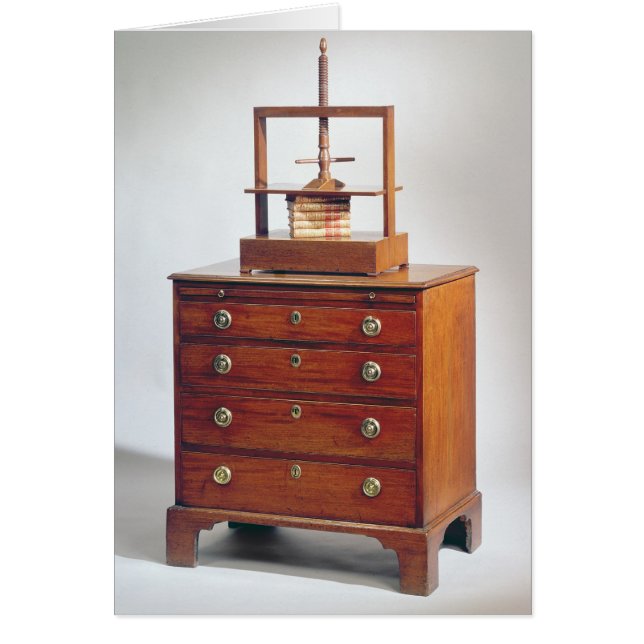 Small Mahogany chest of drawers by Sheraton (Front)