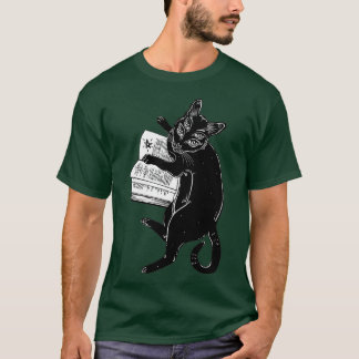 Smart black boho four eyed demon magic cat reading T-Shirt