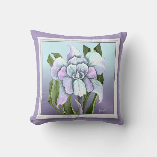 Smeraldo flower Throw Pillow (Front)