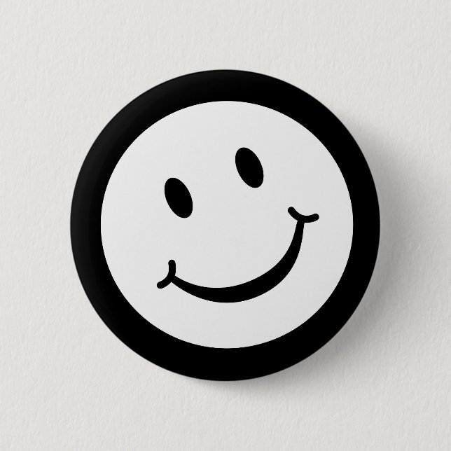 Smile button badge in black and white (Front)