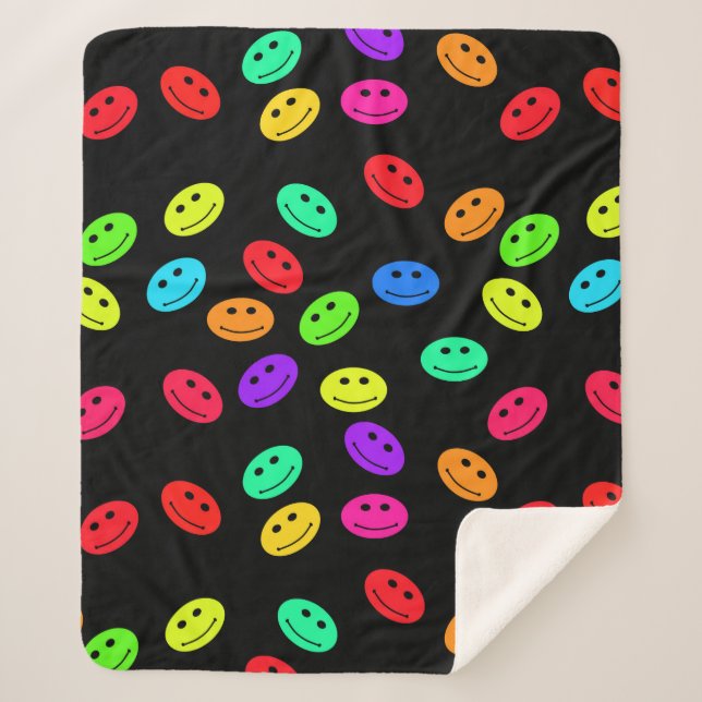 Smile Face sherpa blanket (Front)