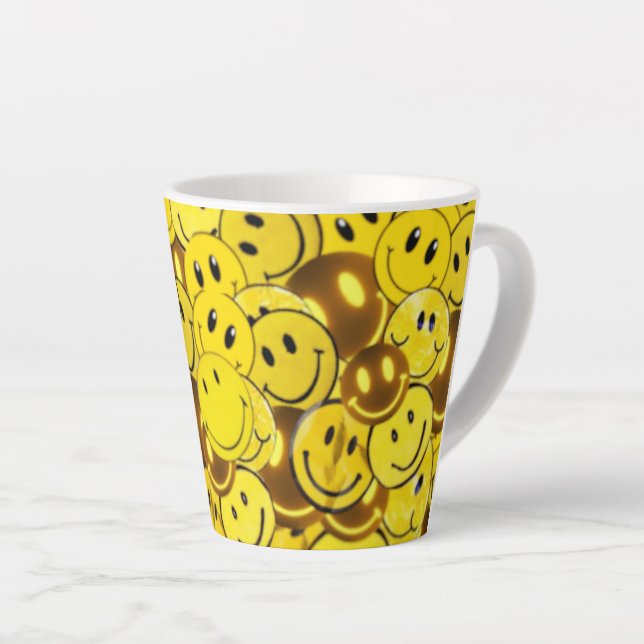 smile latte mug (Right Angle)