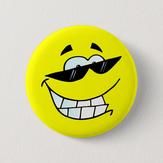 Smiling Face in Sun Glasses 6 Cm Round Badge (Front)