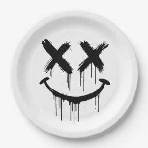 Smiling face. paper plate