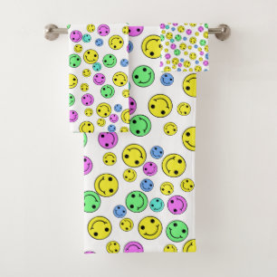 Smiling Faces B Bath Towel Set