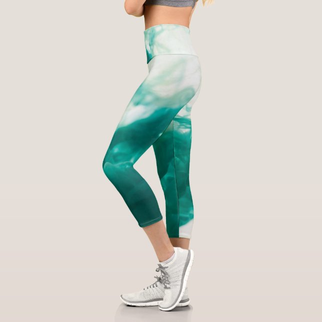 Smoke  capri leggings (Left)
