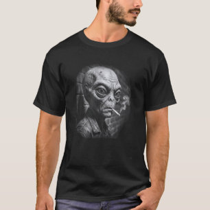 Smoking Alien in Leather Jacket Funny Sci-Fi Graph T-Shirt