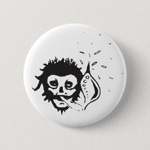smoking skull 6 cm round badge