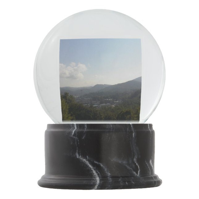 Smoky Mountains Snow lobe Snow Globe (Front)