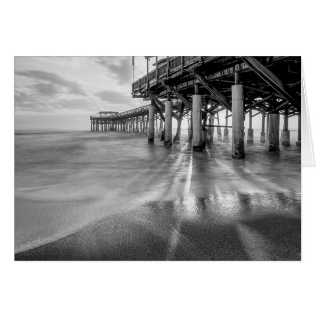 Smooth Waves At Cocoa Pier Grayscale Card (Front Horizontal)