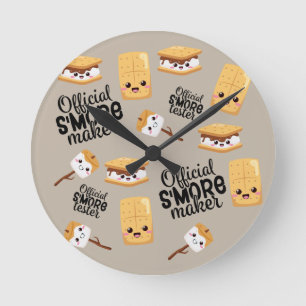 S'more round clock