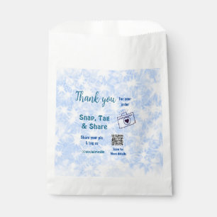 Snap tag share social media q r code glitter blue favour bag