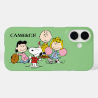 Snoopy and the Gang Play Football