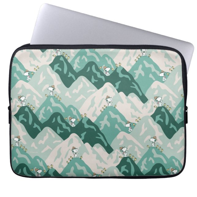 Snoopy Great Outdoors Pattern Laptop Sleeve (Front)