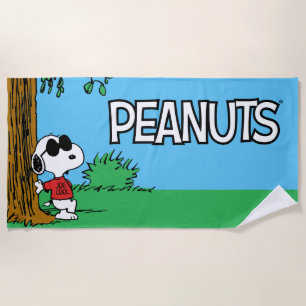 Snoopy "Joe Cool" Standing Beach Towel
