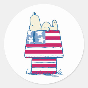 Snoopy on 4th of July Dog House Classic Round Sticker