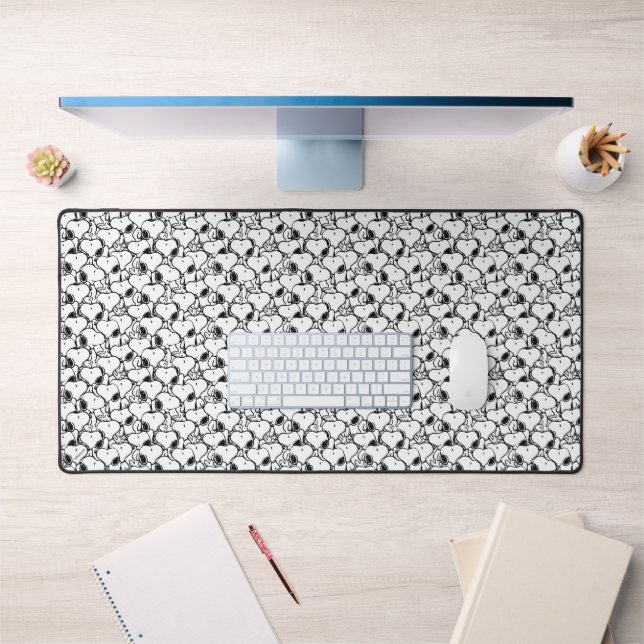 Snoopy Smile Giggle Laugh Pattern Desk Mat (Office 1)