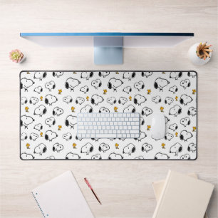 Snoopy & Woodstock Pattern Desk Mat