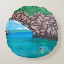 Snorkelling in Paradise Round Pillow