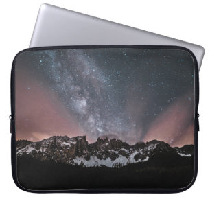 SNOW COVERED MOUNTAIN UNDER STARRY NIGHT LAPTOP SLEEVE