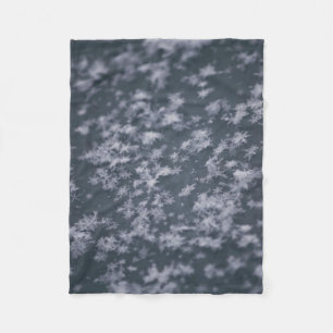 Snow flakes fleece blanket