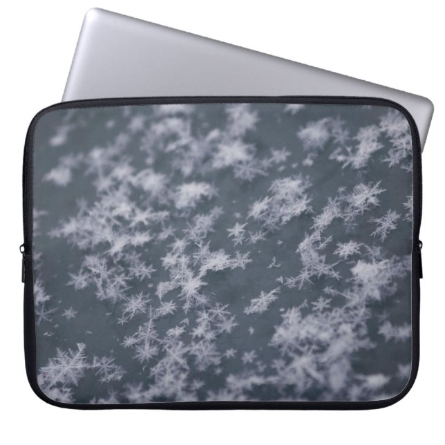 Snow flakes laptop sleeve (Front)