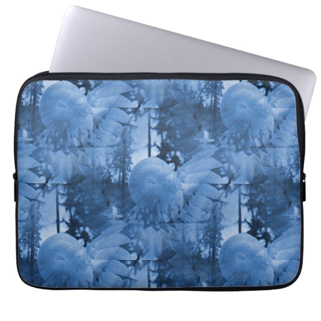 Snow flowers..... laptop sleeve (Front)