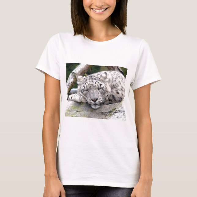 Snow Leopard - beautiful! T-Shirt (Front)