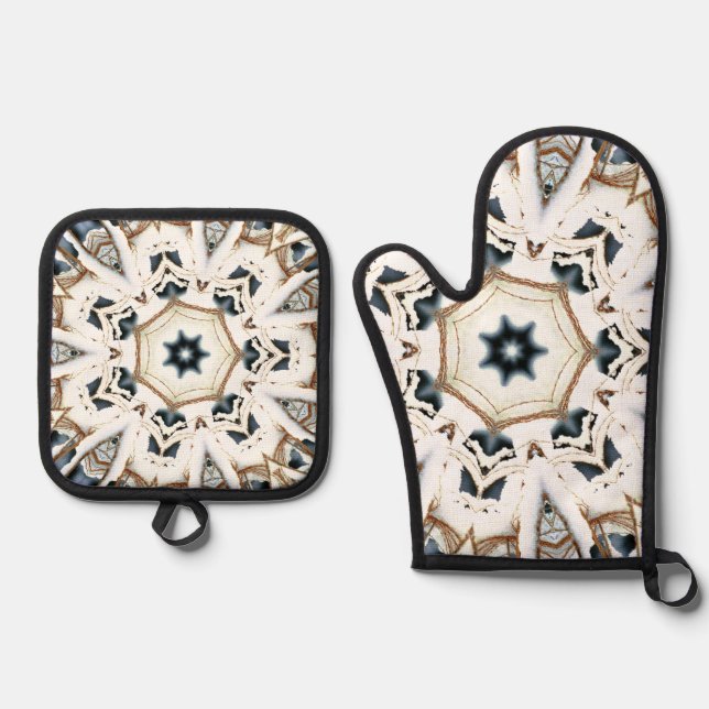Snow Web Oven Mitt & Pot Holder Set (Front)