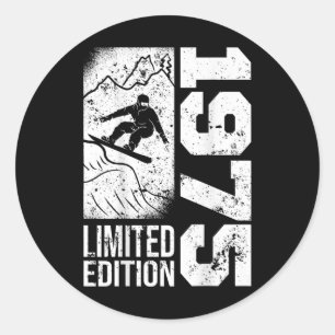 Snowboarder Vintage 1975 Birthday Snowboarding Sno Classic Round Sticker
