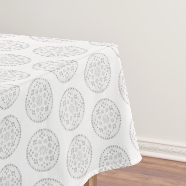 Snowflake Circle Tablecloth (In Situ)