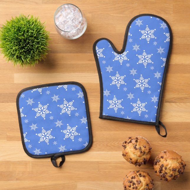 Snowflake Pattern, White Snowflakes, Snow, Blue Oven Mitt & Pot Holder Set (Top Down)