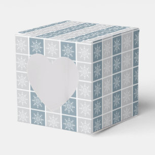 Snowflakes favour boxes