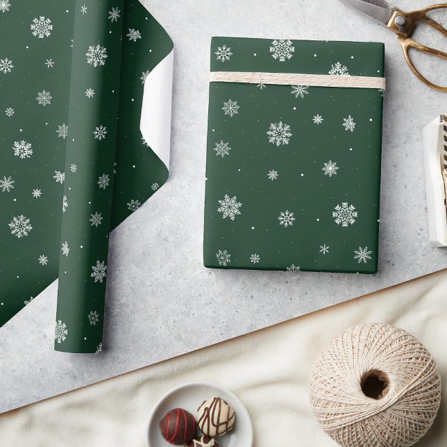 Snowflakes Green Holiday Wrapping Paper (Snowflakes Green Holiday Wrapping Paper
)