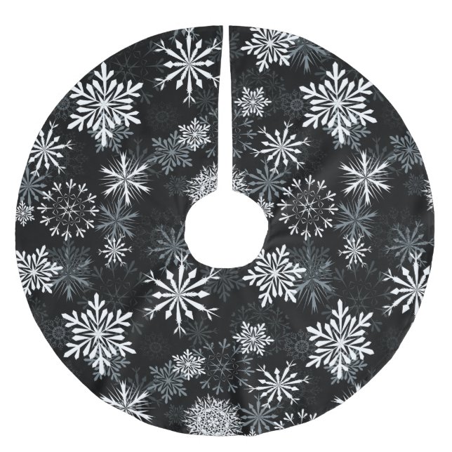snowflakes on black brushed polyester tree skirt (Front)