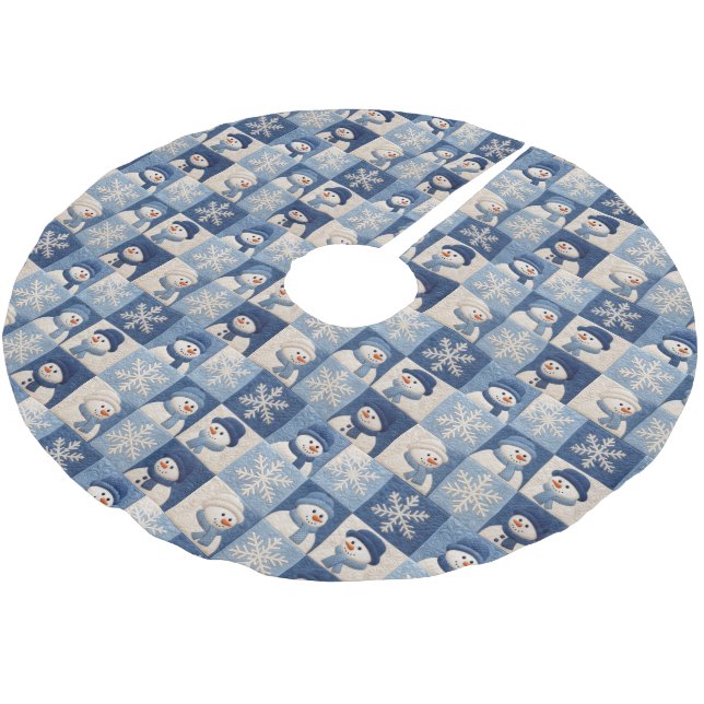 Snowmen and Snowflakes Quilt Pattern Brushed Polyester Tree Skirt (Angled)