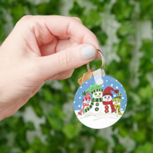 Snowmen family round button keychain