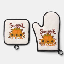 “Snuggle Season” Oven Mitt and Pot Holder Set