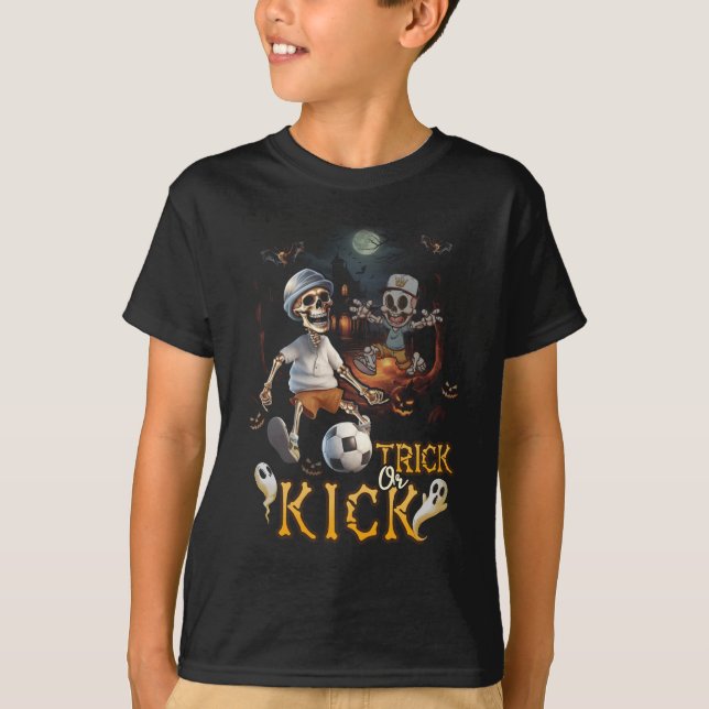 Soccer Skeleton Player Halloween Trick Or Kick Tea T-Shirt (Front)