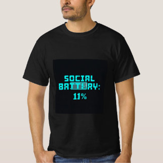 Social Battery 1 %– Glitch Art Gen Z Humour T-Shir T-Shirt