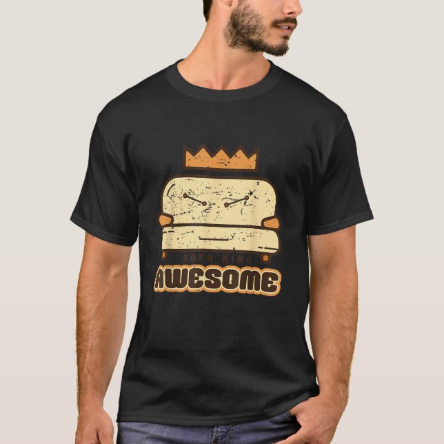 Sofa King Awesome Funny Play on Wordss T-Shirt (Front)