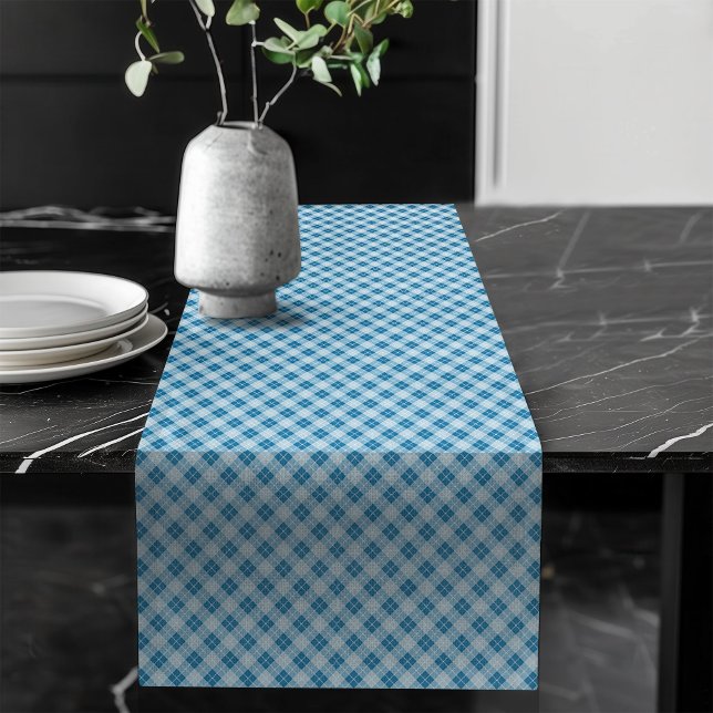 Soft Blue and Navy Plaid Runner for Tables (Soft Blue and Navy Plaid Runner for Tables)