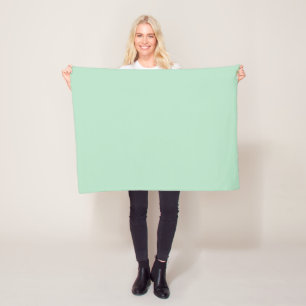 Soft Mint Green Fleece Blanket – Cosy & Chic