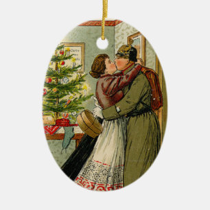 Soldier's Return for Weihnachten Ceramic Tree Decoration