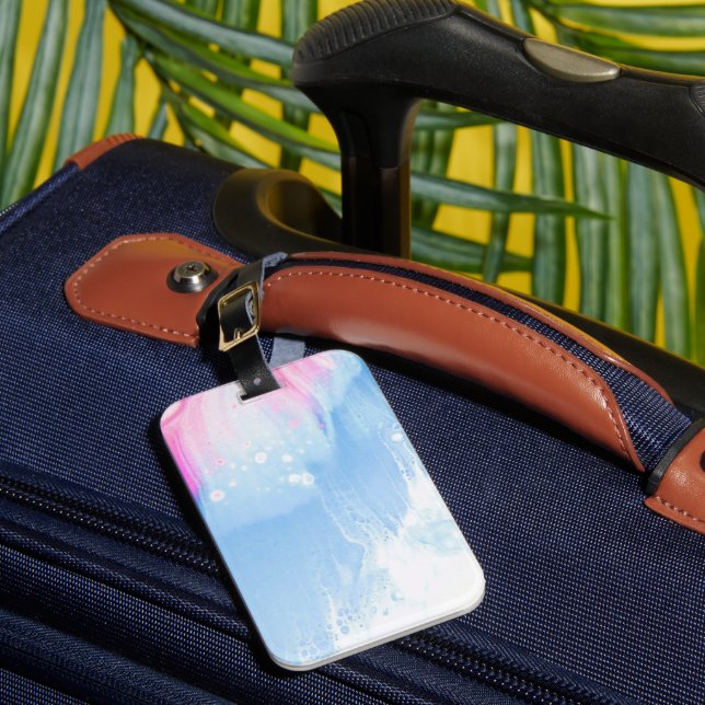 Solid Colour American Luggage Tag (Front Insitu 1)