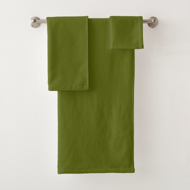 Solid colour grape vine dark green bath towel set (Insitu)