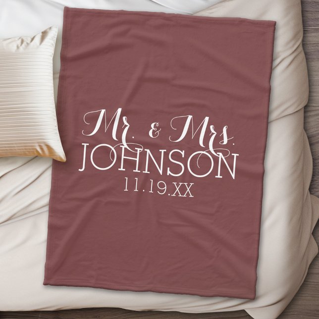 Solid Colour Marsala - Mr & Mrs Wedding Favours Fleece Blanket (Personalized wedding anniversary fleece blanket)