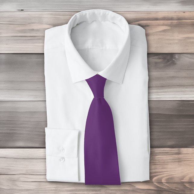 Solid colour plain amaranth dark purple tie (Creator Uploaded)