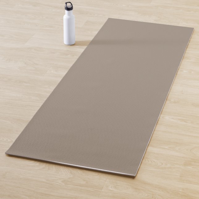Solid taupe dusty brown yoga mat (In Situ)