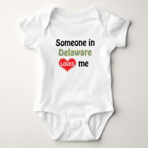 Someone in Delaware loves me Baby Bodysuit